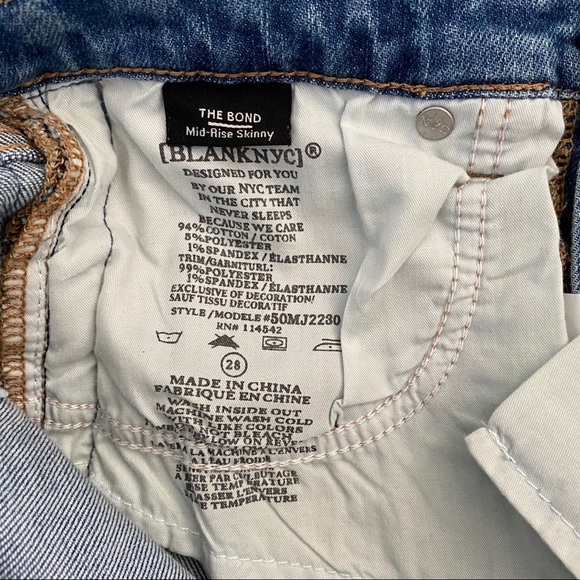 BLANKNYC The Bond Python Print Trim Skinny Jeans - Picture 9 of 12